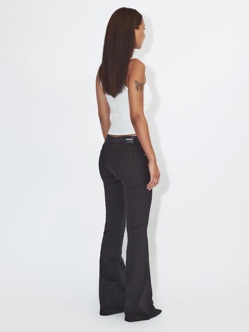 Dr. Denim Flared Jeans 'Kily Low Bootcut'‌‌‌‌ in Schwarz