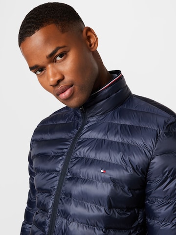 TOMMY HILFIGER Jacke in Blau