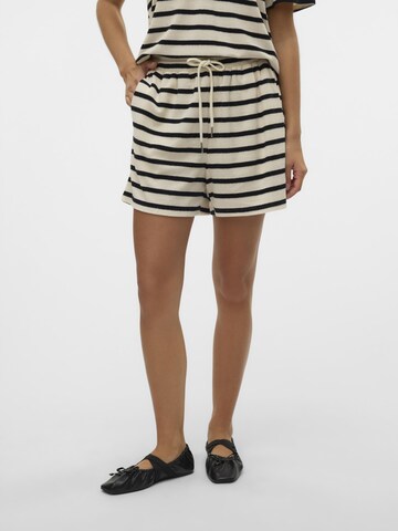 VERO MODA Loosefit Broek 'VMEmeli' in Wit: voorkant