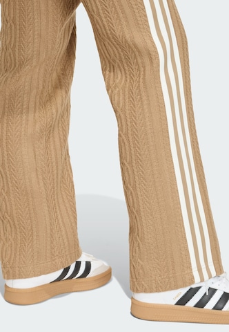 regular Pantaloni di ADIDAS ORIGINALS in marrone