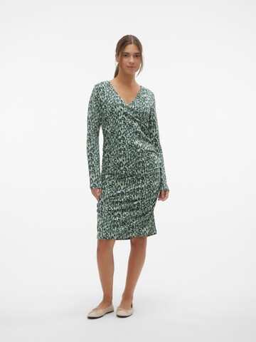 Rochie 'Ebba' de la MAMALICIOUS pe verde