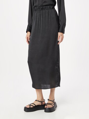 Monki Skirt in Black: front