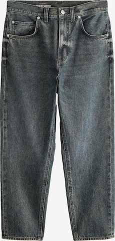 Jean Next en gris : devant