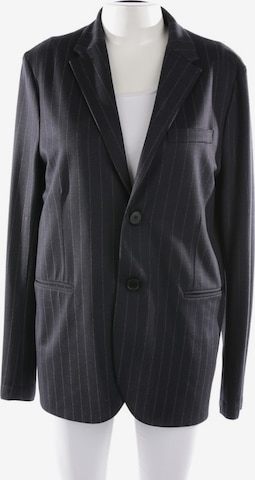 Harris Wharf London Suit Jacket in M-L in Blue: front