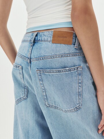 Pull&Bear Baggy Jeans 'TIRO MEDIO' in Blauw