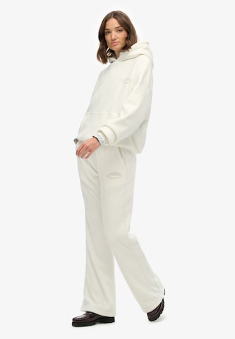 évasé Pantalon 'Country Club' Superdry en blanc