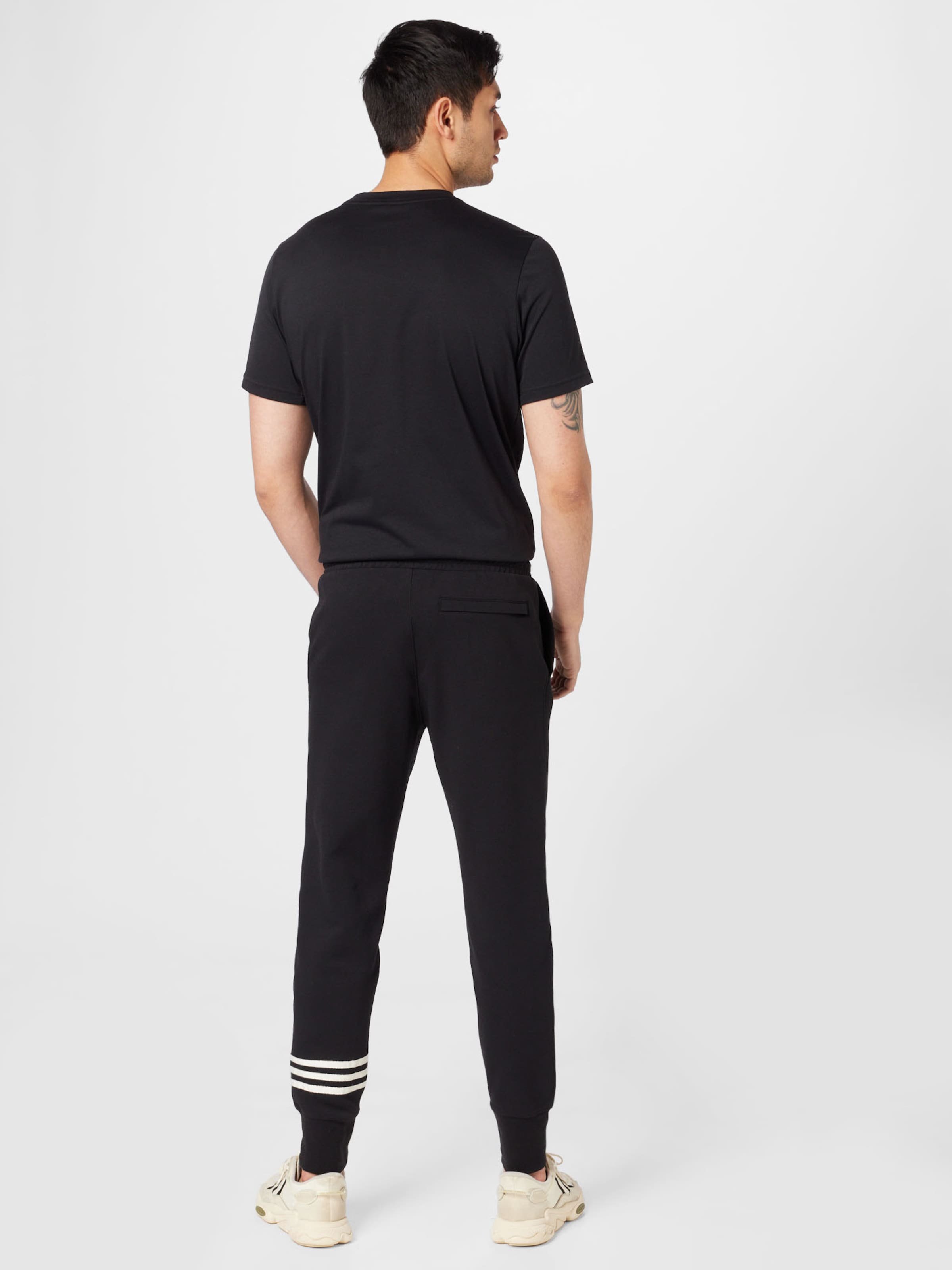 ADIDAS ORIGINALS Slim fit Pants Adicolor Neuclassics in Black