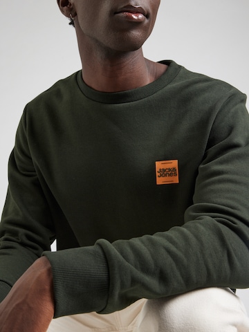 JACK & JONES Свитшот 'JJBrandy' в Зеленый