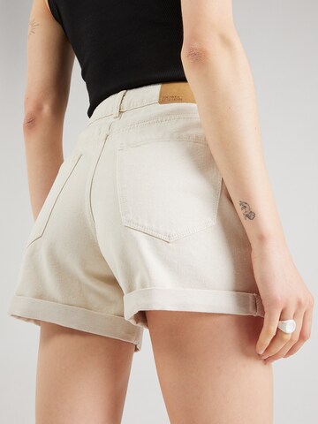 VERO MODA Loosefit Shorts 'ZURI' in Beige