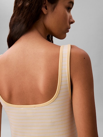 Calvin Klein Jeans Regular Top in Beige