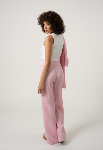 Flared Pantaloni 'Eira' di OH APRIL in rosa