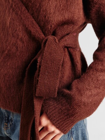 Pull-over miss goodlife en marron