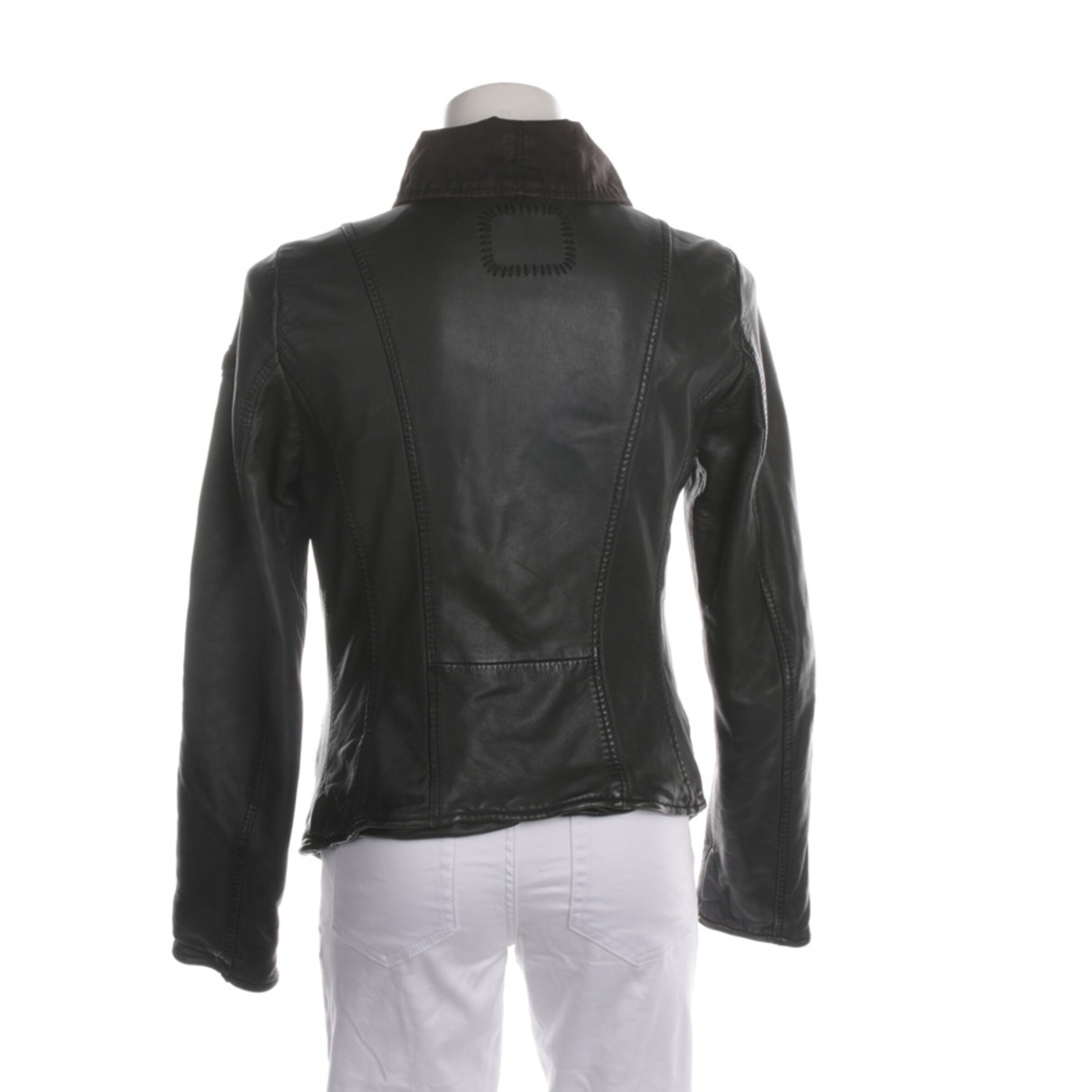 tigha Jacket & Coat in S in Black