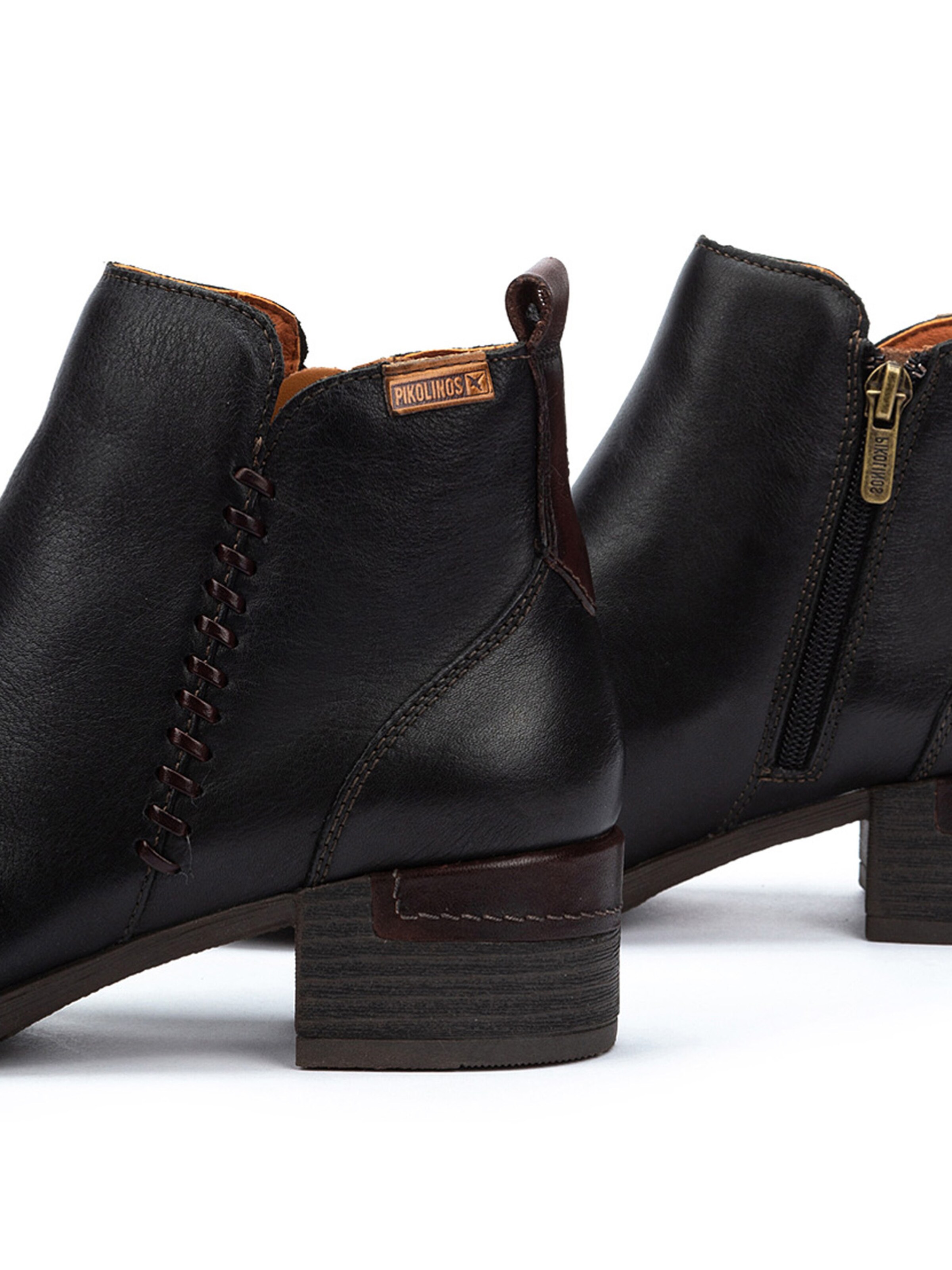 PIKOLINOS Enkellaarsjes 'MALAGA' in Zwart