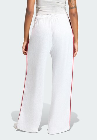 ADIDAS SPORTSWEAR Wide Leg Sporthose 'Seasonal Essentials' in Grau