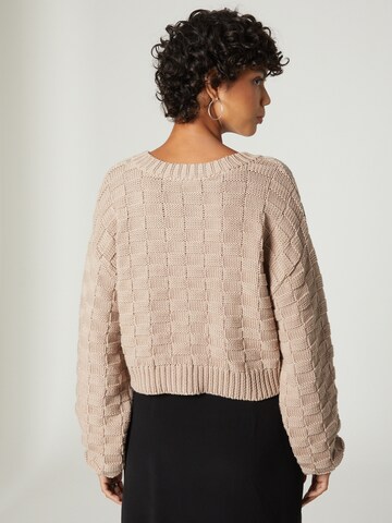 Pullover 'Doro' di A LOT LESS in beige