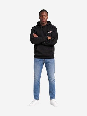 Felpa 'DM0DM22680' di Tommy Jeans in nero