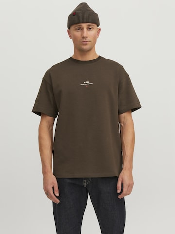 R.D.D. ROYAL DENIM DIVISION Shirt in Bruin: voorkant