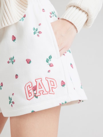 Loosefit Pantaloni 'HERITAGE' di GAP in bianco