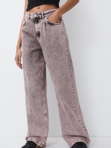 Wide leg Pantaloni cu cute de la Pull&Bear pe roz: față