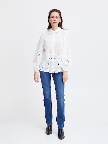 PULZ Jeans - Blusa 'Karla' en blanco