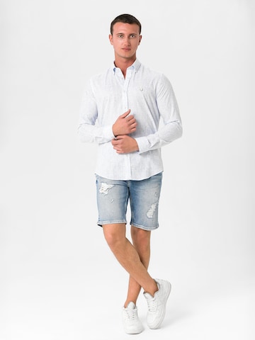 Coupe regular Chemise By Diess Collection en blanc