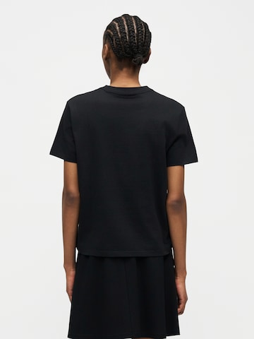 Tricou 'CLASSIC SEASONAL' de la Calvin Klein Jeans pe negru