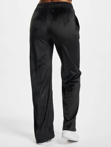 ROCAWEAR Regular Pants 'Escalade' in Black