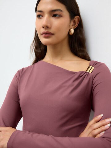 Next Shirt in Pink