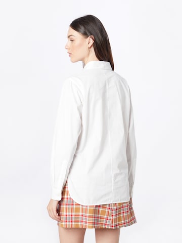 MELAWEAR Блуза 'NAINA' в бяло