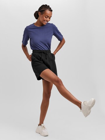 VERO MODA Regular Shorts 'Octavia' in Schwarz