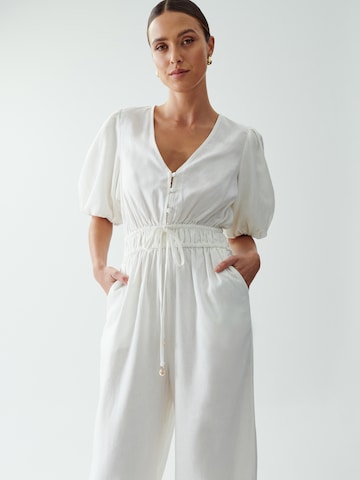 The Fated Jumpsuit 'PROUD' in White