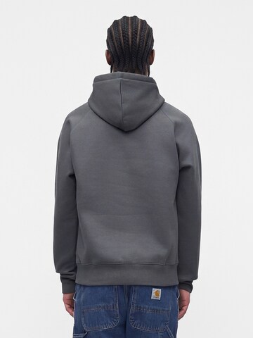 Carhartt WIP Sweatshirt 'Chase' in Grey
