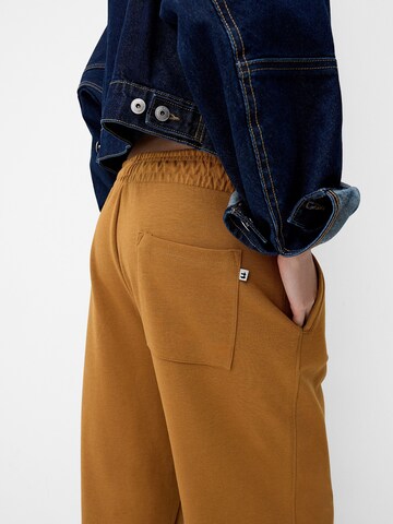 Effilé Pantalon Bershka en marron