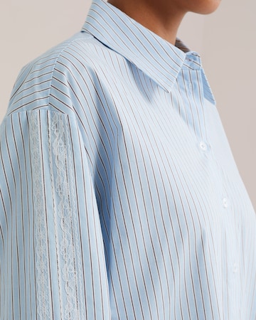 WE Fashion Blus i blå