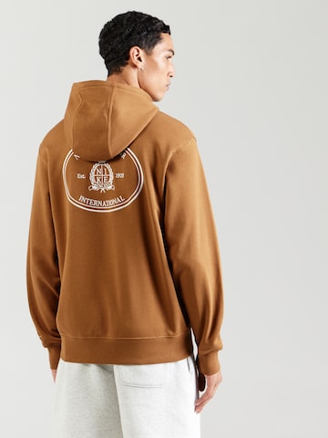 Nike Sportswear Sweatshirt 'Club' in Braun: Vorderseite
