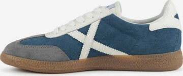 Sneaker bassa 'Barru' di MUNICH in blu: frontale