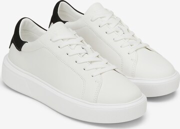 Baskets basses Marc O'Polo en blanc