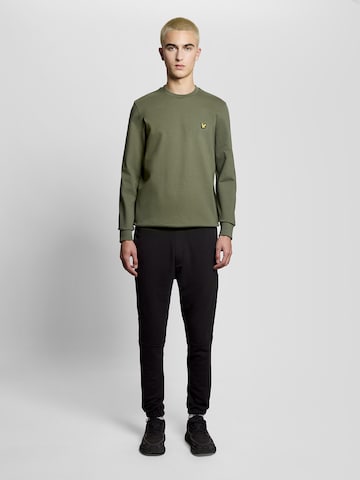 Lyle & Scott Sweatshirt 'Fly' in Groen