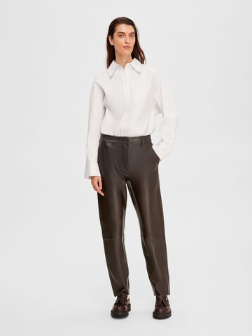SELECTED FEMME Tapered Hose in Braun
