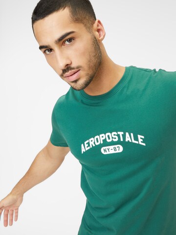 AÉROPOSTALE T-Shirt in Grün