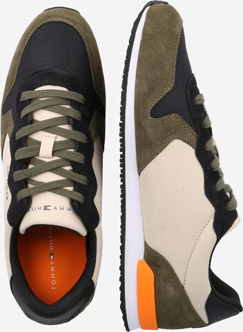 TOMMY HILFIGER Sneakers laag in Groen