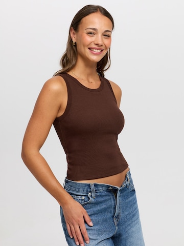 cfab (formerly creamy fabrics) Top 'Tank Bratop'‌‌‌‌ in Braun: Vorderseite