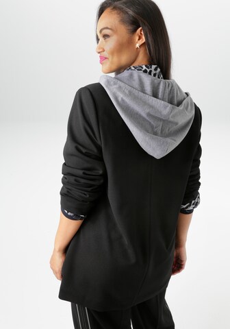 Aniston Blazer in Black