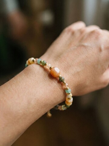 Nemomatheo Bracelet 'Sonnenreise – Warme Natursteinperlen' in Gold