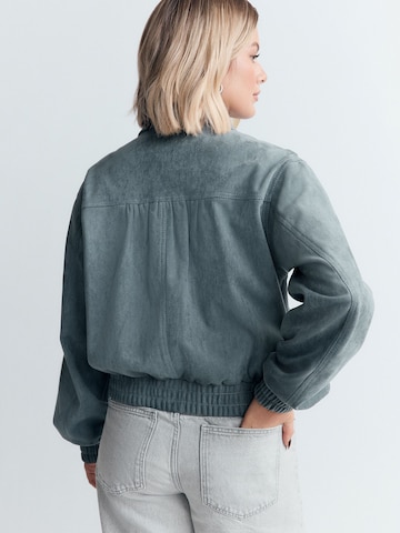 Next Übergangsjacke in Blau