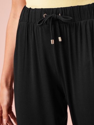 Effilé Pantalon Next en noir