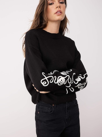 Pull-over Trendyol en noir : devant