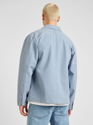 Carhartt WIP Kurtka przejściowa 'Michigan' w kolorze niebieski