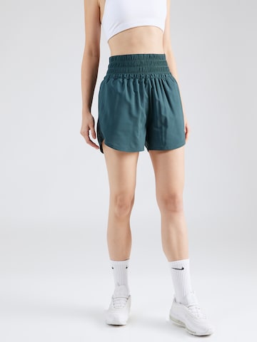 NIKE Обычный Спортивные штаны 'ONE' в Зеленый: спереди